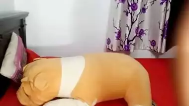 Desi Indian Aunty With Plastic Dildo