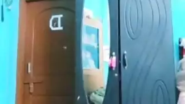 Virgin girl makes video of pussy for BF