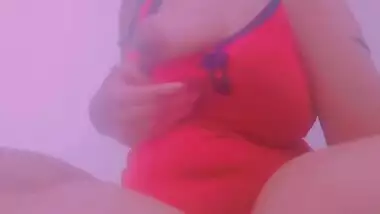 هايجة على زبي طبوني كياكولني ديما شاعل بغيت نرجع زب حتى يفيض حليبو فوق بزازلي اححح سخونة بزااف