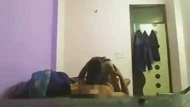 Sexy Desi slut has chudai with lover in favorite cowgirl XXX pose