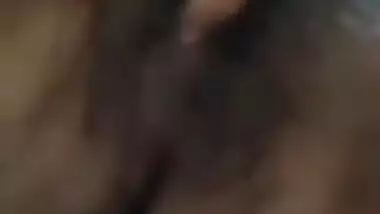 Indian girl takes colorful clothes off to bare hairy pussy for some porn