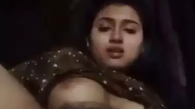 Kerala girl fucks her pussy with a bottle in mallu sex MMS