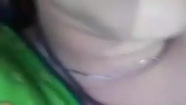 Today Exclusive- Sexy Desi Bhabhi Blowjob And Bathing Part 2