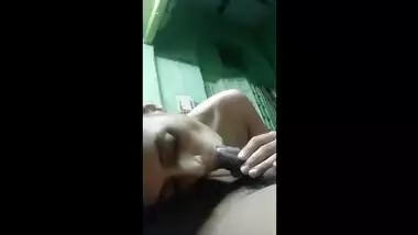 Lovely Desi looks XXX with a small sex stick in her sful mouth