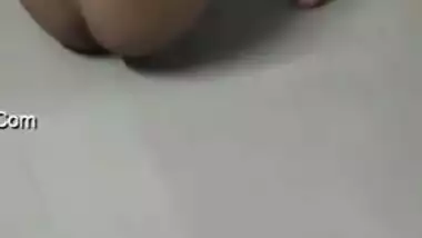 Skinny Desi maid prefers doing the house being nude for XXX video