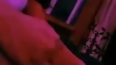 Desi aunty fing her pussy 2