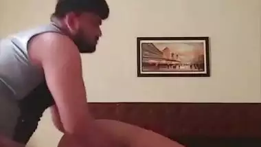 Amateur girl gets fuck by her lover in doggy style