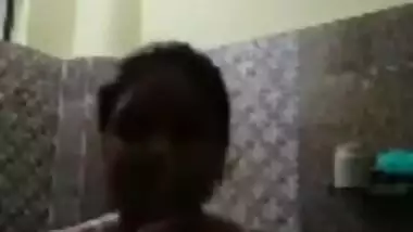 Big Boobs Delhi Bhabi Bathing-2