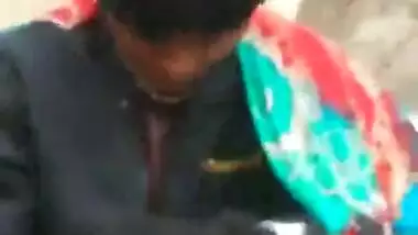 Hot desi girl caught sucking bf cock in park