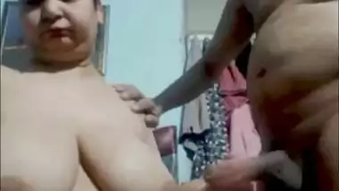 Big Boobs Desi Bhabhi Live Fucking and Sucking