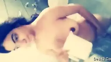 Naughty guy records on cam naked Desi girlfriend with sweet XXX boobs