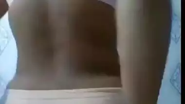 Sexy Bhabi Showing Ass Update