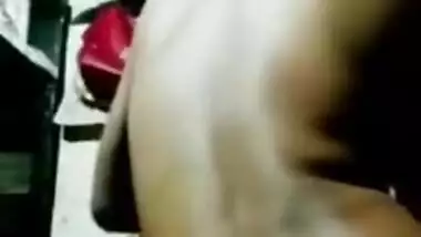 Beautiful gf remove her dress and show body