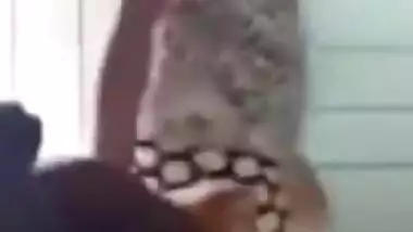 අක්කා මල්ලිගෙ එක උරනවා