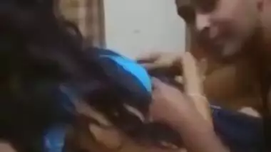 සැමියා පැමිණීමට පෙර ඉක්මන් කරන්න