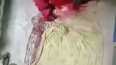 Married Desi XXX couple’s sex caught on MMS