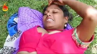 Bollywood aunty boob press & outdoor romance