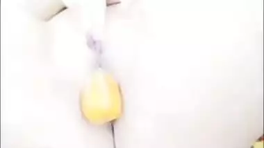 Pakistani Wife Taking Tomato Deep In Ass N Pussy Squriting Orgasm With Audio