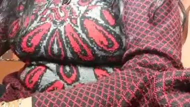 Sultry Desi female flashes her big XXX melons from under the dress