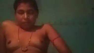 Village girl fingering pussy selfie record